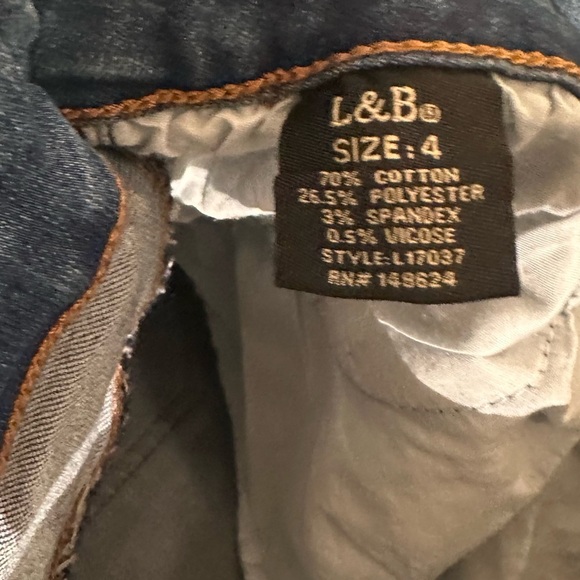L & B Jeans. Super cute knee detail
T1 - Picture 2 of 11